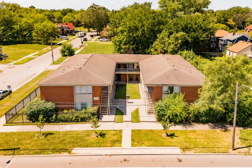 Primary Photo Of 9455 Chalmers St, Detroit Apartments For Sale