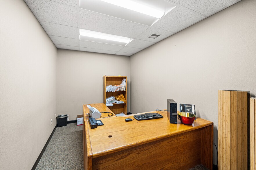 More Photos Of 2410 Grand Ave, Pueblo Office For Sale
