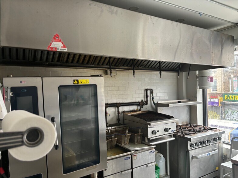 More Photos Of 670-680 Nostrand Ave, Brooklyn Storefront Retail Office For Lease