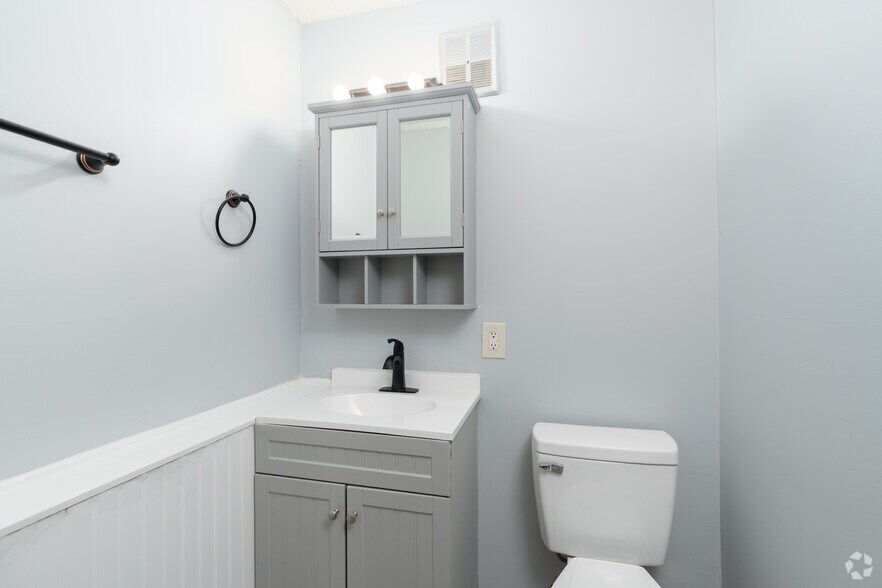 More Photos Of 1833 Seven Pines Rd, Springfield Apartments For Sale