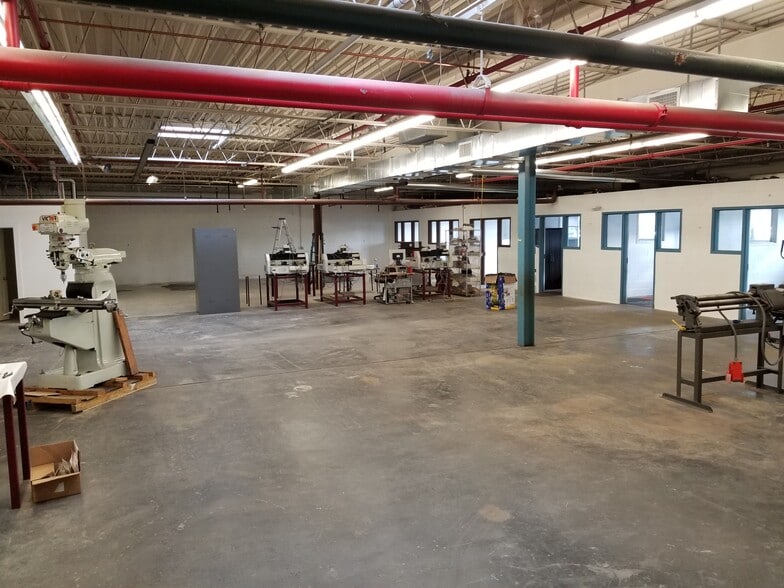 Primary Photo Of 123 Whiting St, Plainville Warehouse For Lease