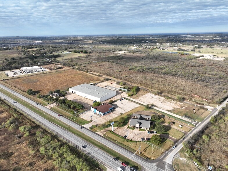 More Photos Of 1980 SW Wilshire Blvd, Burleson Warehouse For Sale