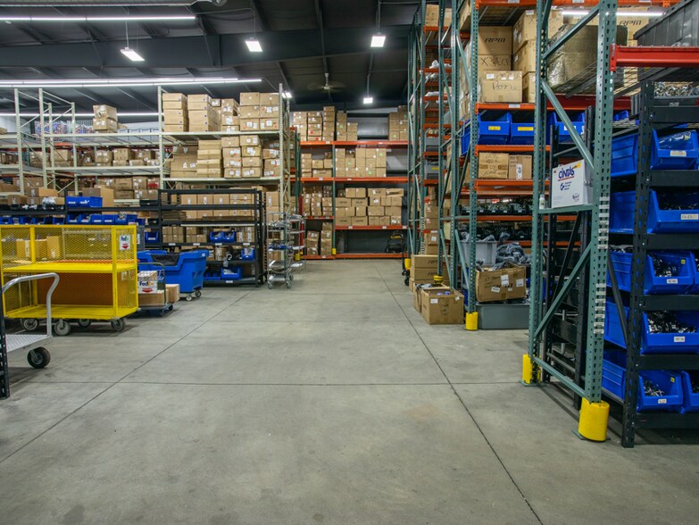 More Photos Of 1112 Applewood Dr, Papillion Industrial For Sale