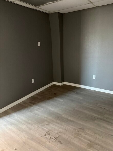 More Photos Of 1210 2nd Street st, El Centro Service For Lease