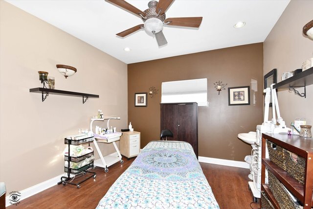 More Photos Of 111 N Lincoln St, Braidwood Storefront Retail Office For Sale