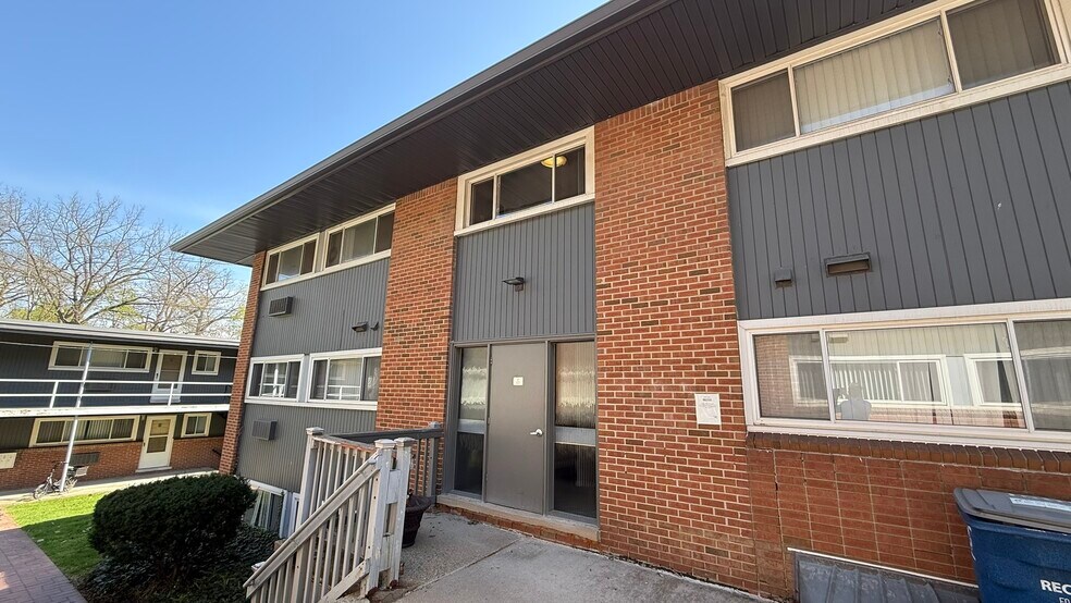 More Photos Of 1000 W Huron St, Ann Arbor Apartments For Sale