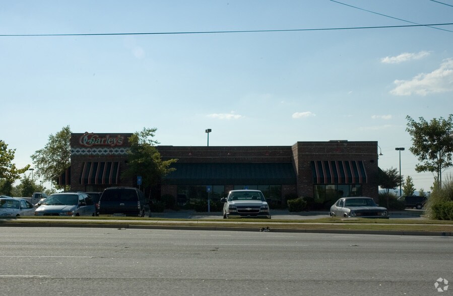 More Photos Of 4130 Austell Rd, Austell Restaurant For Lease