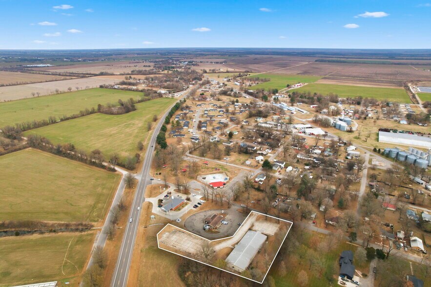 More Photos Of 718 N Martin St, East Prairie Office For Sale