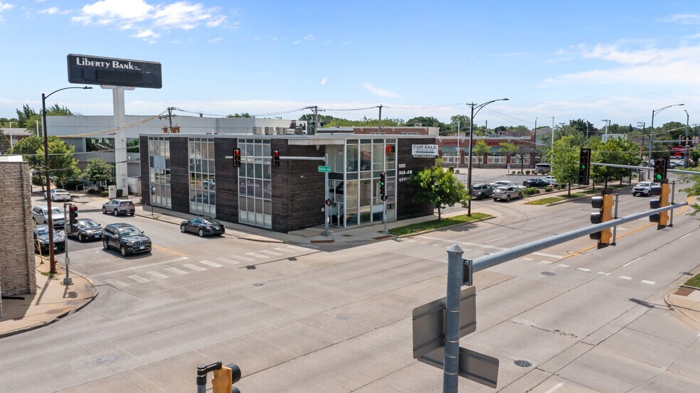 More Photos Of 5151 N Harlem Ave, Chicago Medical For Sale