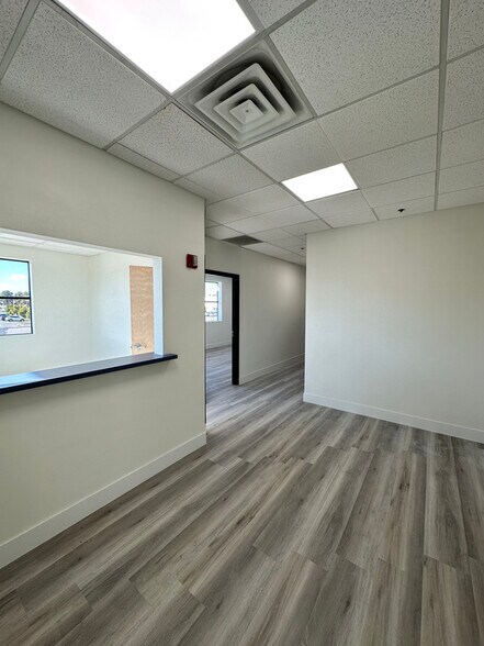 More Photos Of 3027 E Sunset Rd, Las Vegas Office Residential For Lease