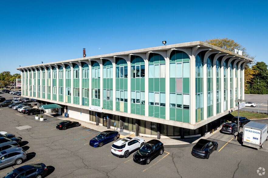 Primary Photo Of 6080 Jericho Tpke, Commack Office For Lease