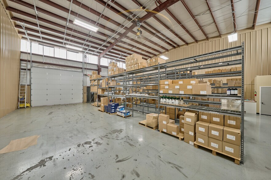 More Photos Of 26451 Hanna Rd, The Woodlands Warehouse For Sale