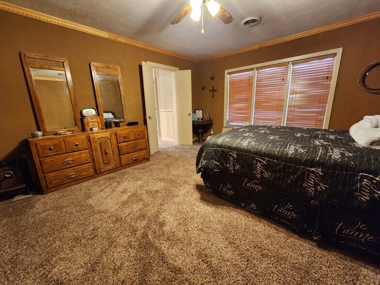 More Photos Of 1016 County Road E, Lamesa Land For Sale