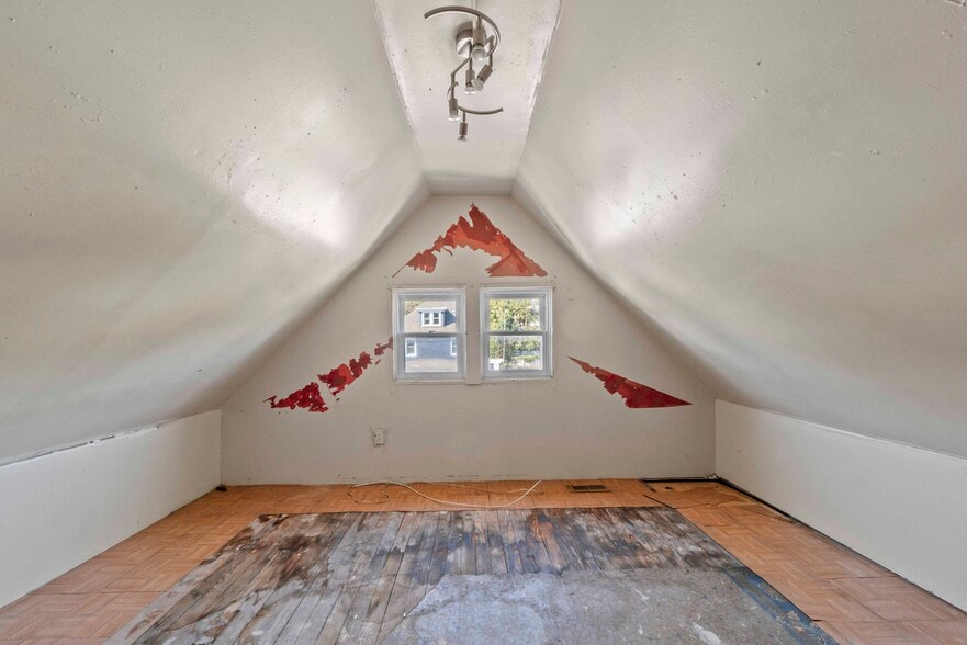 More Photos Of 5447 Belair Rd, Baltimore Storefront Retail Office For Sale