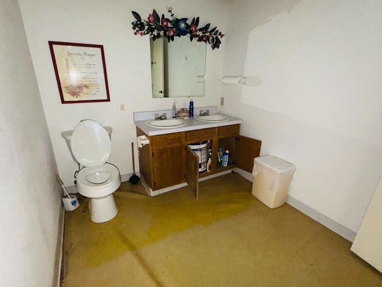 More Photos Of 75 Moser Street, Melbourne Religious Facility For Sale