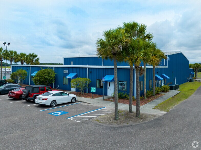 Primary Photo Of 9300 Normandy Blvd, Jacksonville Airport For Lease