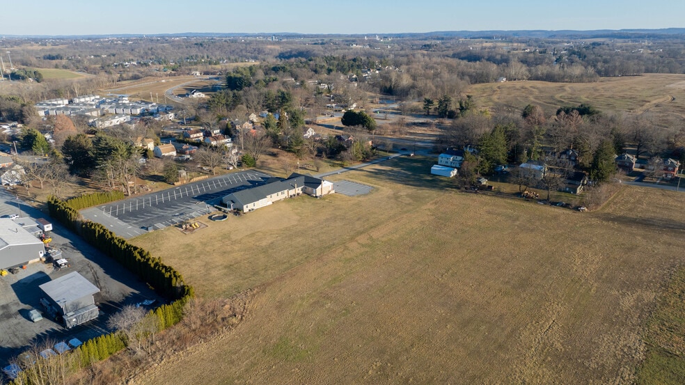 More Photos Of 121 Walnut Hill Rd, Millersville Religious Facility For Sale