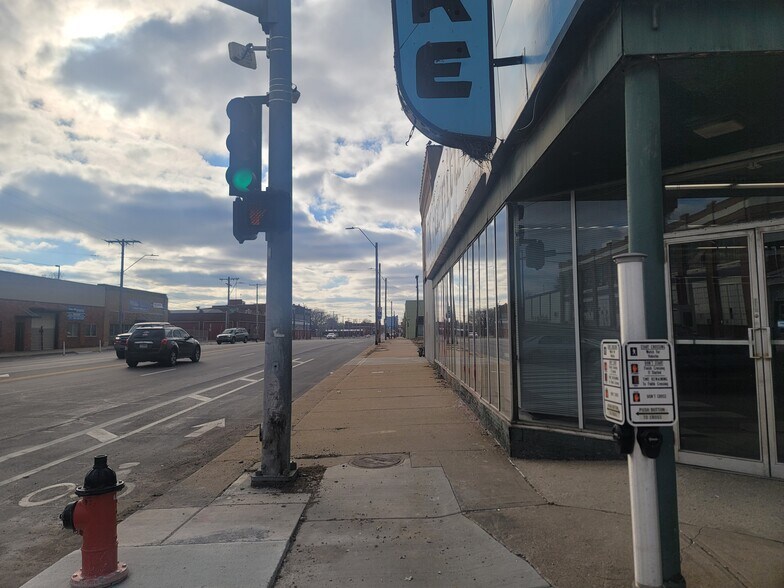 More Photos Of 2522 E Truman Rd, Kansas City Storefront For Lease