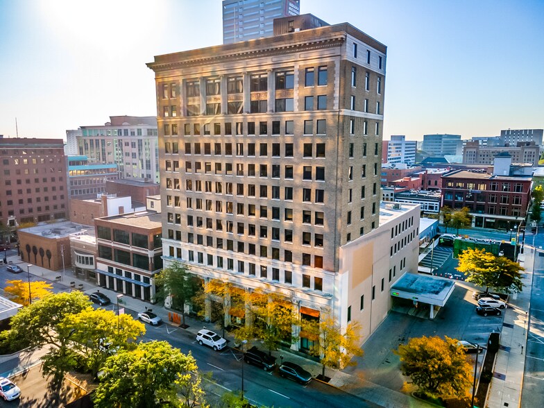 More Photos Of 127 W Berry St, Fort Wayne Office For Sale