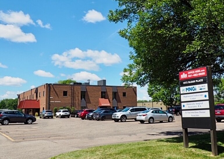 More Photos Of 1973 Sloan Pl N, Maplewood Medical For Lease