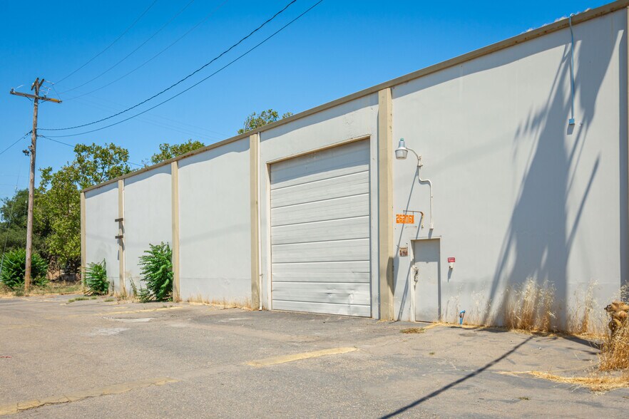 More Photos Of 701 N Stockton St, Lodi Manufacturing For Sale
