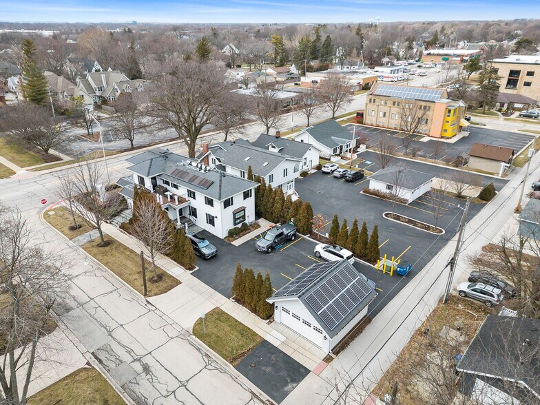 More Photos Of 610 N Washington St, Naperville Office For Lease