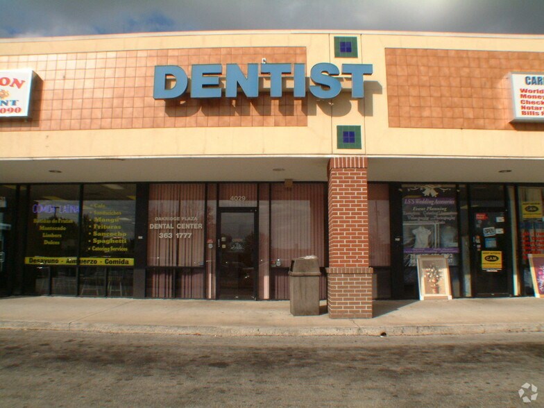 More Photos Of 4015-4083 W Oak Ridge Rd, Orlando Unknown For Lease