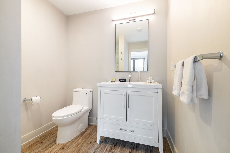 More Photos Of 830 Henry St, Ann Arbor Apartments For Sale