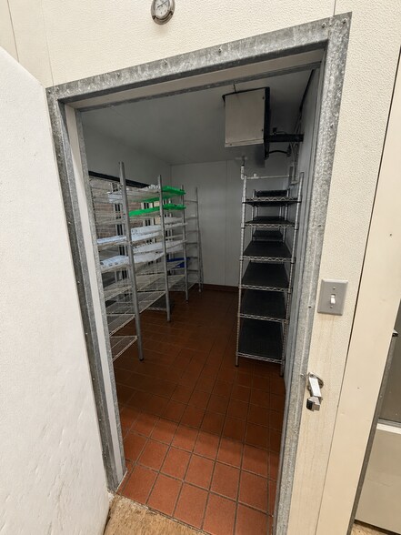 More Photos Of 6943 Monroe, Stockwell Convenience Store For Sale