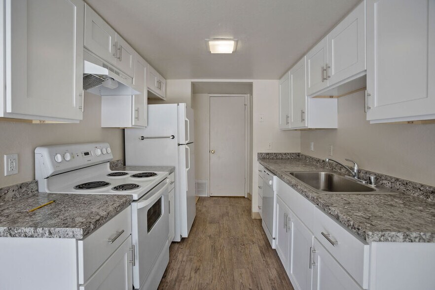 More Photos Of 3321 Santa Rosa Ct, Merced Apartments For Sale