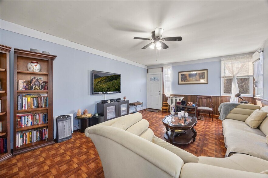 More Photos Of 49 LAKE St, West Harrison Restaurant For Sale