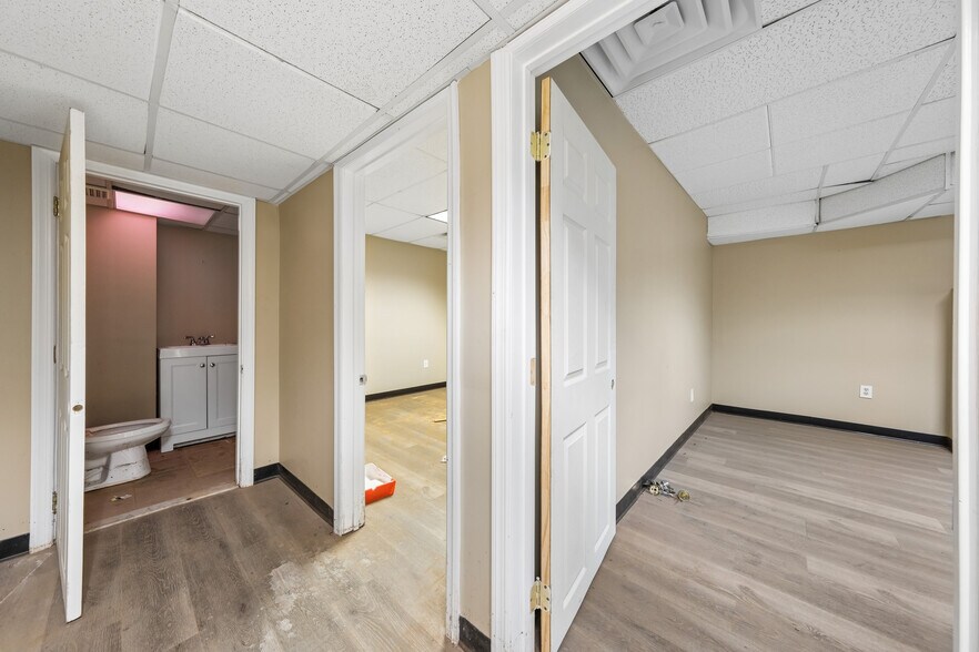 More Photos Of 175 Cedar Ln, Teaneck Medical For Sale