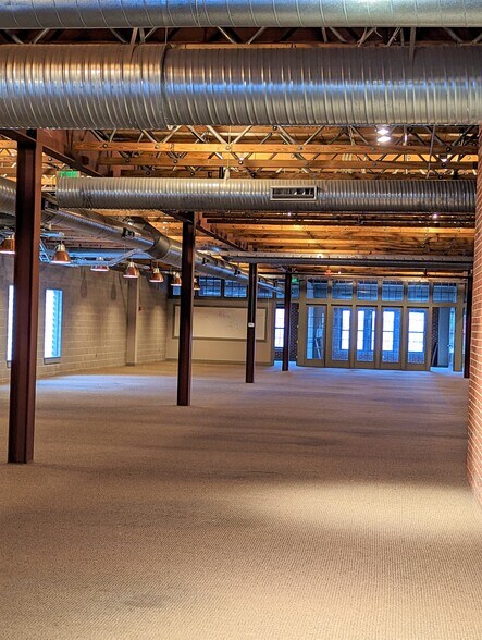 More Photos Of 900 S Wolfe St, Baltimore Office For Sale