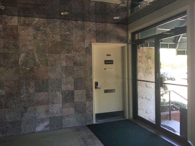 More Photos Of 3200 Sunset Ave, Ocean Medical For Lease
