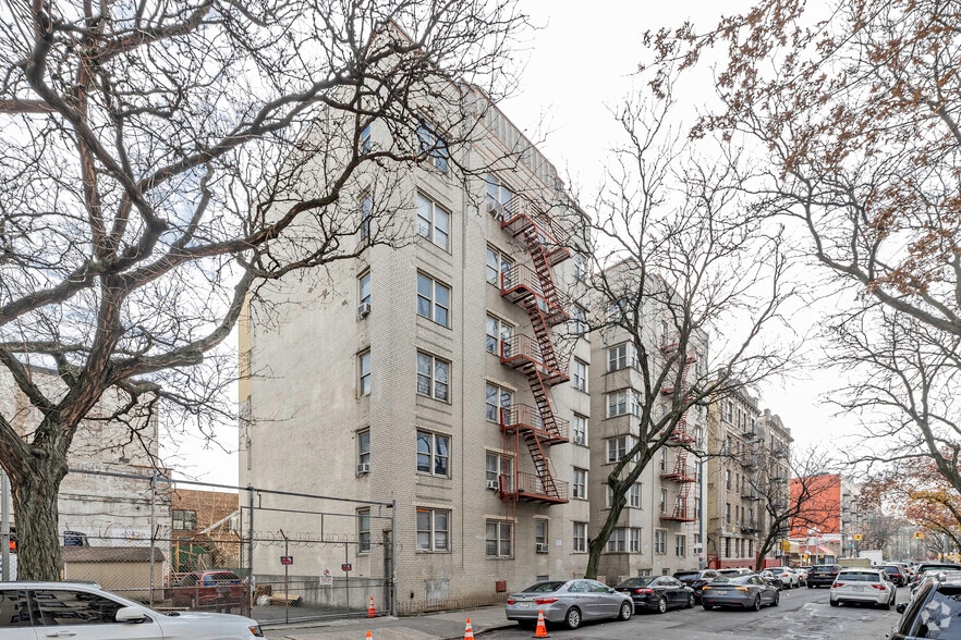More Photos Of 2310 Creston Ave, Bronx Apartments For Sale