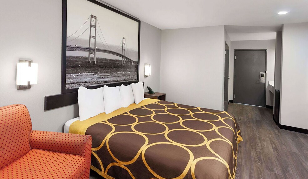 More Photos Of 425 S West St, Olney Hotel For Sale