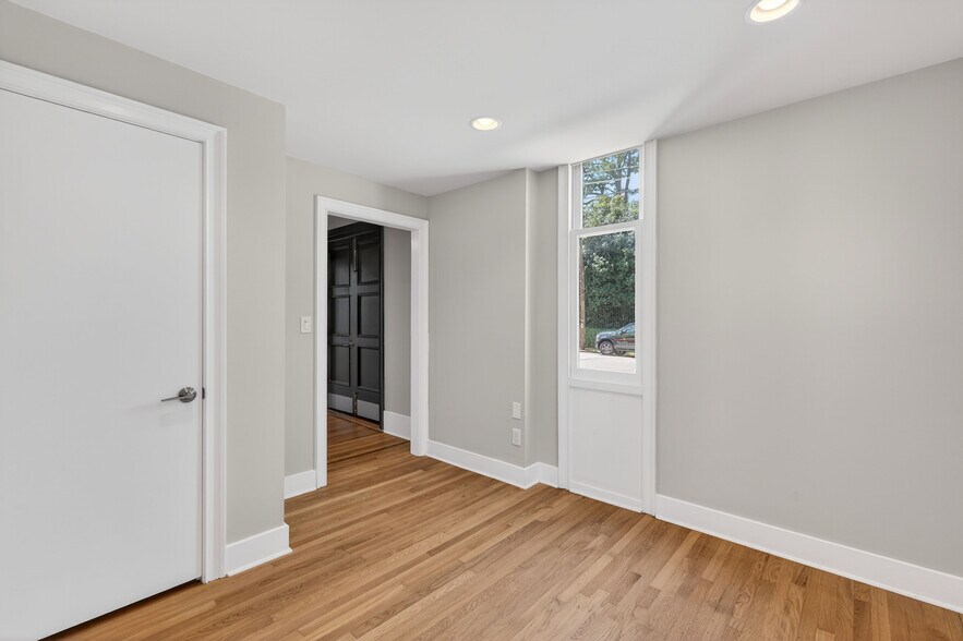 More Photos Of 208 St Marys St, Raleigh Loft Creative Space For Lease