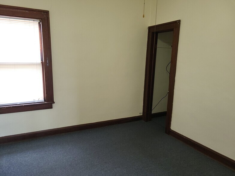 More Photos Of 3121 Chicago Rd, Steger Apartments For Sale