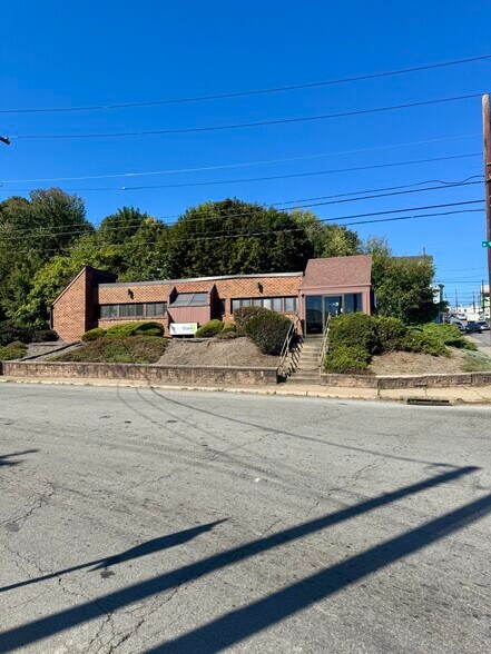 Primary Photo Of 397 N 9th Ave, Scranton Medical For Sale