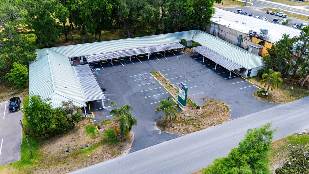 More Photos Of 6536 Stadium Dr, Zephyrhills Storefront For Lease