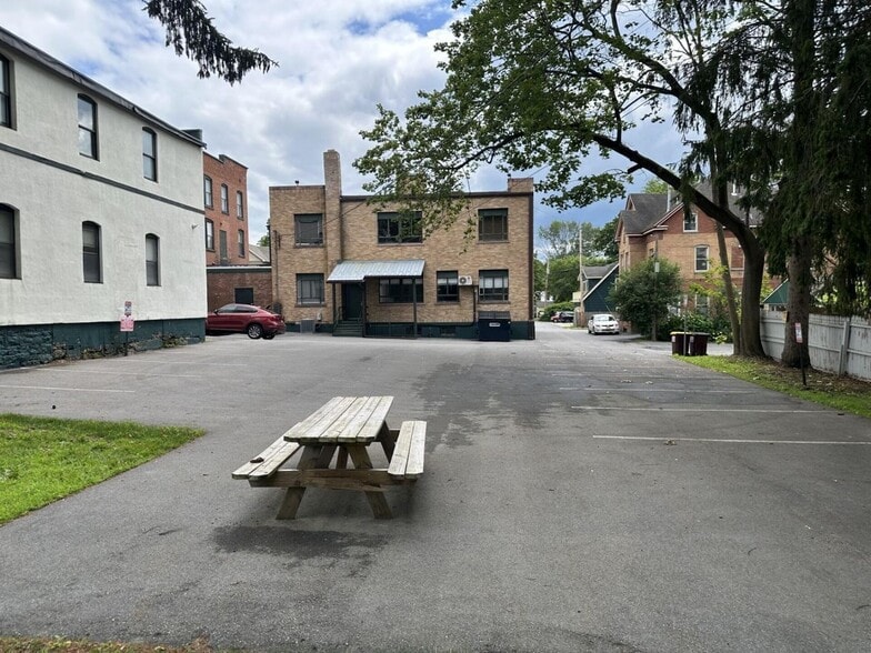 More Photos Of 5 Wells St, Saratoga Springs Office For Sale