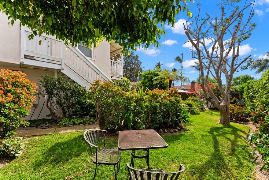 More Photos Of 7409-7415 Eads Ave, La Jolla Apartments For Sale