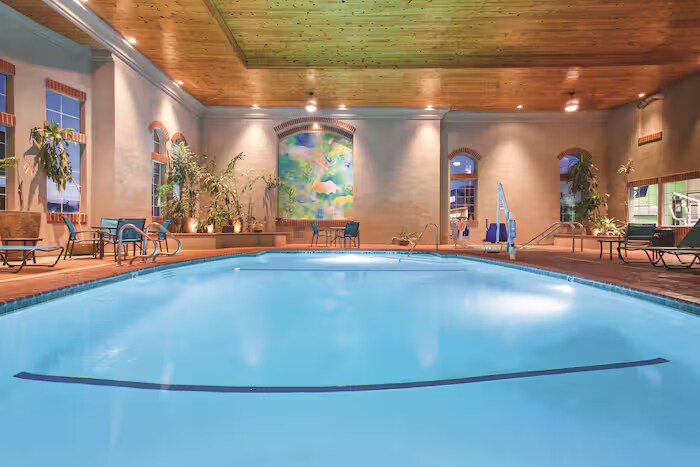 More Photos Of 20 W Pacheco Blvd, Los Banos Hotel For Sale