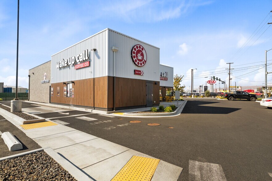 More Photos Of 1802 1st, Yakima Restaurant For Sale