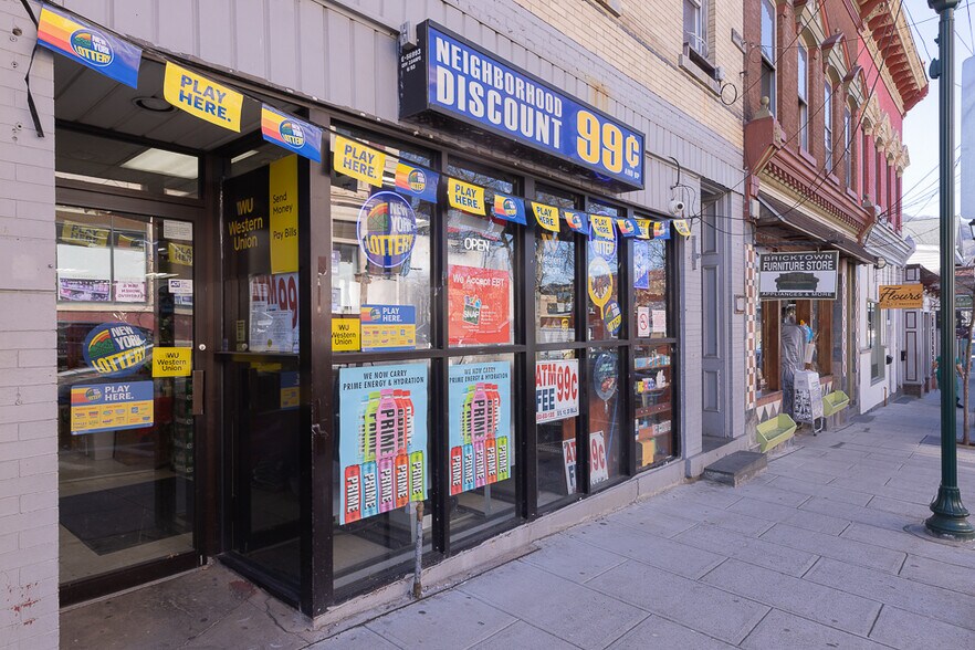 More Photos Of 7 New Main St, Haverstraw Storefront Retail Residential For Lease
