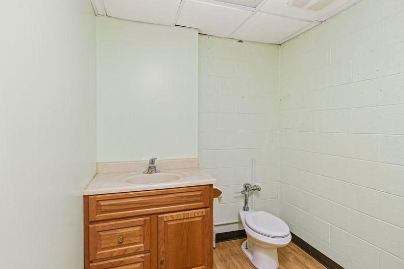 More Photos Of 5340-5364 Broadway, Merrillville Storefront For Sale