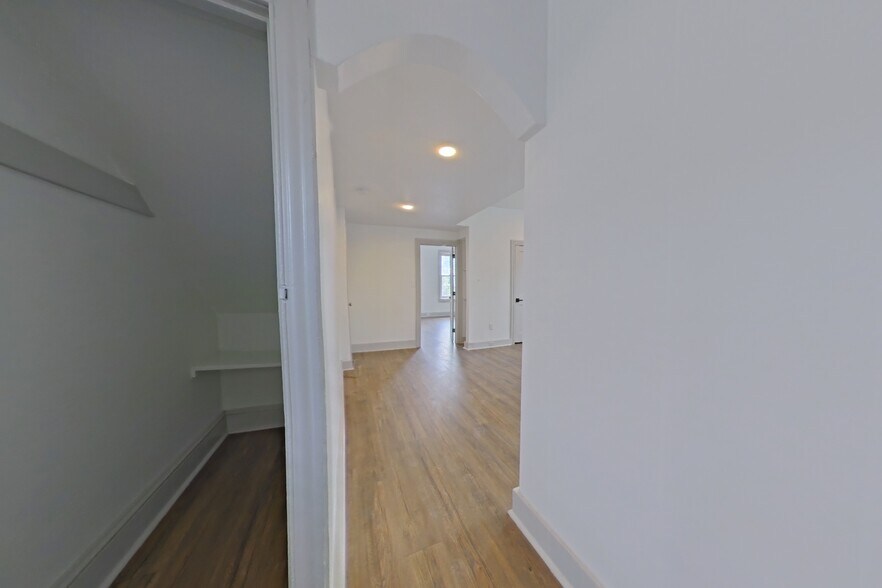 More Photos Of 201 Rochelle Ave, Philadelphia Multifamily For Sale