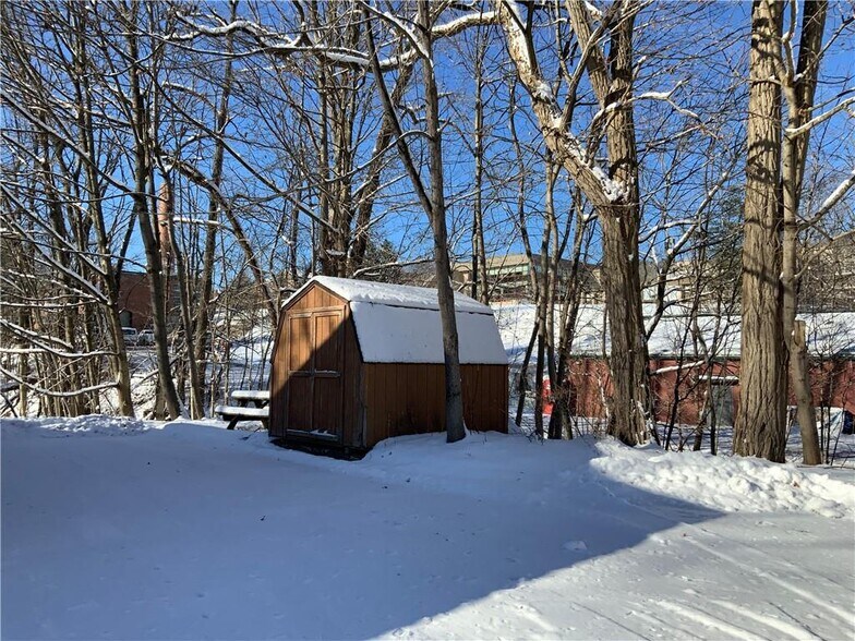 More Photos Of 28 Church St, Alfred Medical For Sale