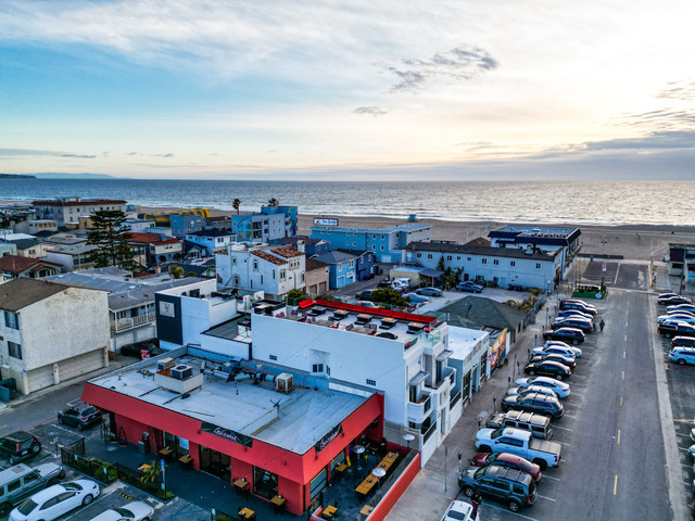 Primary Photo Of 66 11th St, Hermosa Beach Hotel For Sale