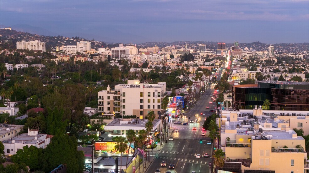 More Photos Of 1511 N Fairfax Ave, Los Angeles Apartments For Lease